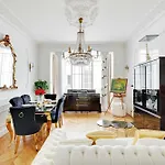 Luxury 2Bdr 6P Apartment - Arc De Triomphe